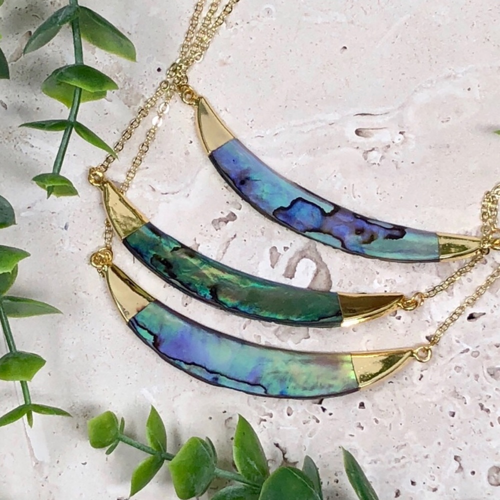 🆕Abalone/14K Crescent Pendant - Picture 3 of 7